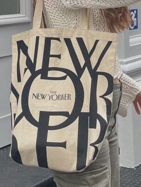 The New Yorker Canvas Tote Bag in Natural/Black